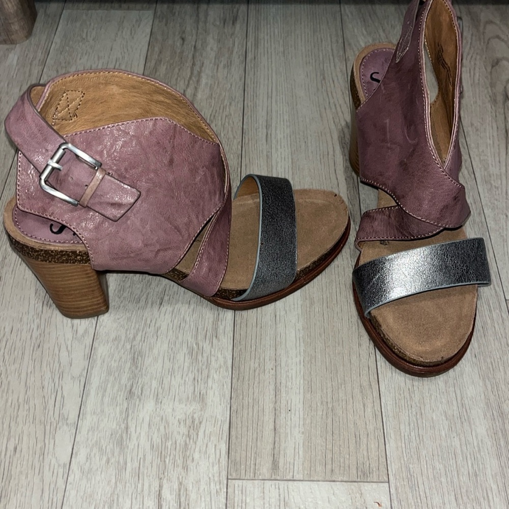 New SOFFT open toe leather sling back heel size 9M